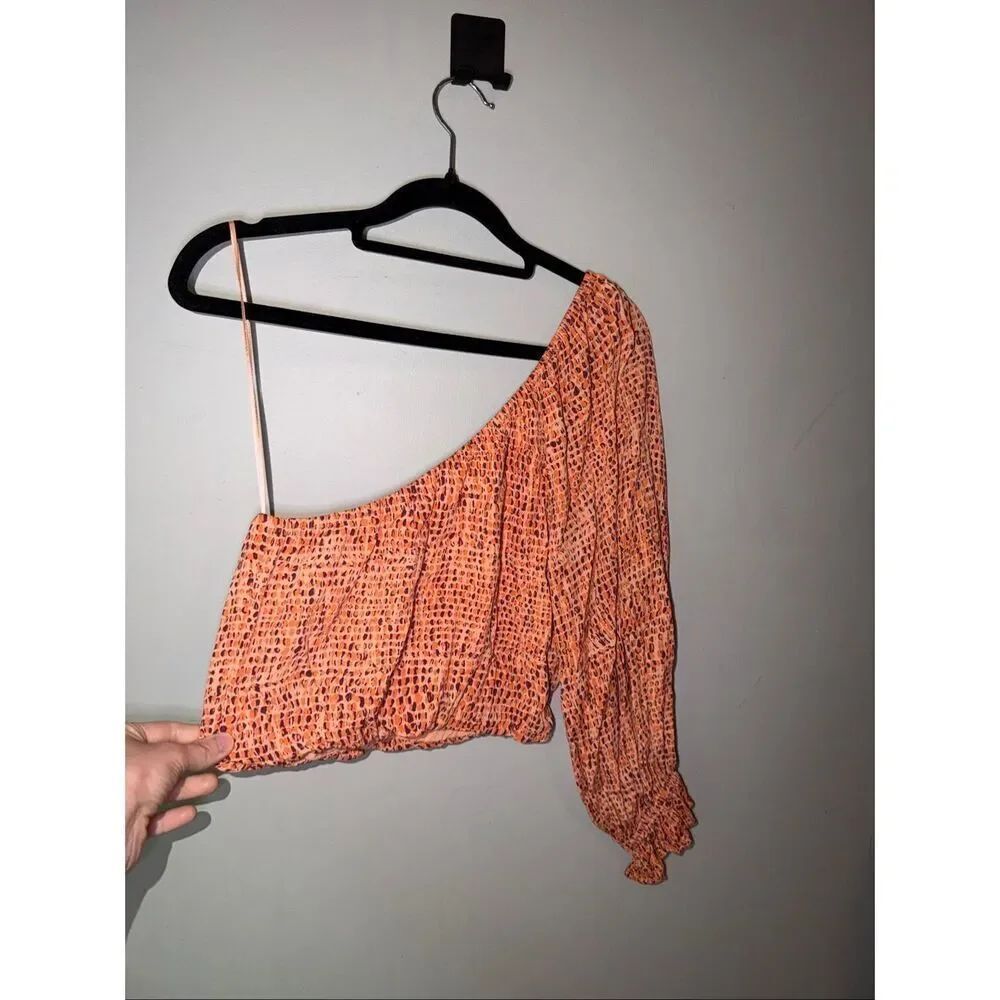 L* Space Revolve Nia one shoulder orange reptile printed crop top - Picture 2 of 3